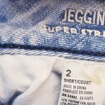 American Eagle Outfitters Blue Jean Jegging Shorts with Frayed Hem Size 2 Photo 4