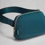 Lululemon Velour Everywhere Belt Crossbody Bag 1L in Green Jasper Gold Photo 4
