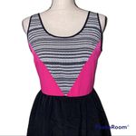 Attention  size 2 women’s pink black white knee length geometric sleeveless dress Photo 9