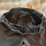 Lululemon Athletica Black Cropped Black Leggings Size 8 Yoga Workout 20” Long Photo 3