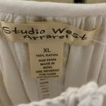 Studio West EUC  Apparel, white 3/4 sleeve blouse XL Photo 1
