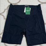 Halara  UltraSculpt High Waisted Scrunch Butt Pocket Biker Shorts 7'', size large Photo 2