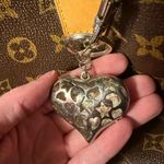 Red heart rhinestone purse charm Photo 1