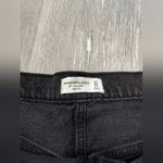 Abercrombie & Fitch Premium High Rise 4" Mom Short - Size 18/20 Photo 1