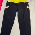 Lululemon Run Mod Moves Black cropped
Leggings size 4 Photo 3