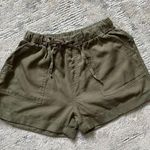 Love Tree Green Shorts Size S Photo 0