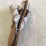 Old Navy New  padded soft twist flat sandals, women size 7 Photo 3