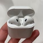 Apple AirPods Photo 0