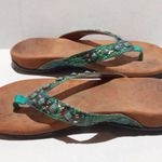 Vionic Floriana Thong Sandal-Size 8W-Faux Snakeskin-Beaded-Arch Support-Comfort Photo 3