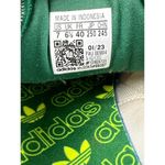 Adidas  - Retropy F2 Sneakers in Beige Green & Yellow Photo 6