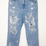 American Eagle  Mom Jeans Size 16 Short Distressed Bleach Splatter Photo 0