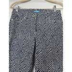 J. McLaughlin Women's Blue and Ivory Patterened Jeans Size 4 Photo 5