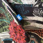 2 Adidas tops 1 Originals + Farm Rio xilofloresta jungle crop tank + 1 t shirt Black Size M Photo 11