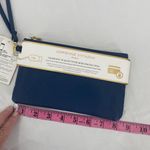 Adrienne Vittadini  studio‎ charging wallet with RFID protection, navy blue Photo 8