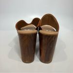 Chelsea and Violet tan leather & wood clog Sandals women’s size 8.5 trendy casual Photo 5