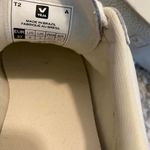 VEJA  Women's Esplar Leather  Sneaker size 6 Photo 4