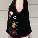 Signatures by Northern Isles Hand Embroidered Christmas Sweater Vest Black Size M Photo 2