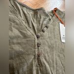 Knox Rose NWT vneck with buttons short sleeve olive green oversized small 19”ptp Photo 8