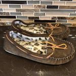 Minnetonka  suede leather faux fur Lined Moccasin slippers Women's Size 6 Photo 3