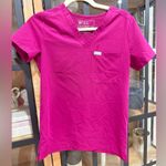 FIGS  Catarina Scrubs Top medical short sleeve Ultra Rose magenta vneck pocket Photo 1