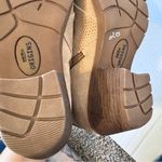 Earth Origins  Tan Suede Leather Ankle Boots Womens 8.5 Fall Classic Casual Photo 3