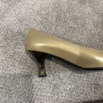 Salvatore Ferragamo Vintage  Gold Leather Pumps Heel Italy Shoes Size 8 Photo 2