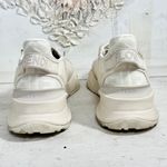 Fendi  Flow Logo Leather Zip-Up Low-Top Running Sneakers White Womens Size 40/9.5 Photo 5