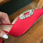 BCBGeneration  Ipany Women's Brooch Detail Pointed Toe Pumps 9 Photo 6