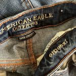 American Eagle AEO Super Stretch Size 6 Long Distressed Denim Jeans Photo 4