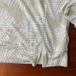Women’s Freely Palm Print Lightweight Hoodie Beige Tan Long Sleeve Size 2X 💚🍄 White Photo 3