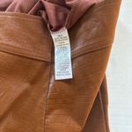 She & Sky  Shorts Women's Small Bronze Croc Textured Pockets Side Zip Photo 4