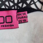 Boohoo  Black and White Graphic Print Bodycon Dress Size 10 Sexy Fitted Dress Photo 7