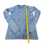 Lululemon  Size 8 Swiftly Tech Long Sleeve Bright Blue‎ Scale Print Athletic Rare Photo 8