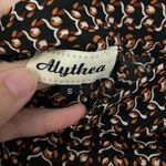 Alythea  off shoulder short sleeve crop top small Photo 3