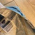 Levi's NWT Levi’s Women’s Premium 501 S Skinny Light Wash Distressed Jean Size 31x28 Photo 3