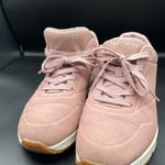 Skechers Pink Sneakers with Low-Top Design and Minimalist Style Photo 2