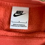 Nike Women’s Crew Neck Photo 2
