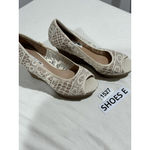 American Eagle Womans 8 1/2 Ivory Crochet Lace Open Toe Wedge Heel Shoe Slip On Photo 2