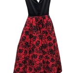 Sherri Hill Laura Marano Collection FORMAL Dress Red/Black ROSES Floral Size 0 Photo 3