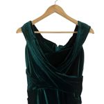 Rickie Freeman Teri Jon Emerald Green Velvet Off the Shoulder Long Column Gown 6 Photo 2