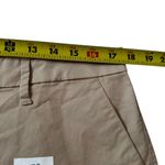 Old Navy  Beige Mid Rise Chino Shorts Women's Size 12 NWT | 14-30 Photo 4