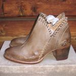 Bed Stu NWT  Taupe Brown Ankle Booties Boots Photo 1