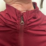 Active USA  maroon lightweight jacket size small Photo 3