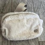 Lululemon  Everywhere Belt Bag 1L Photo 0