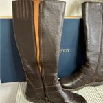 Bass Brown Leather Knee Photo 4