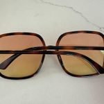 Frame Square  Vintage Style Sunglasses Photo 2