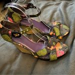 Michael Antonio  wedge sandals cross cross open toe floral size 8.5 Photo 0