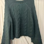 Universal Threads Sweater Photo 1
