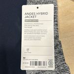Athleta NWT  Andes Hybrid Jacket Grey Heather / NAVY Sz M Photo 4