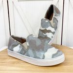 Steve Madden  Safary Coated Canvas Slip On Sneaker Shoes  Camo Green 6.5 Photo 0
